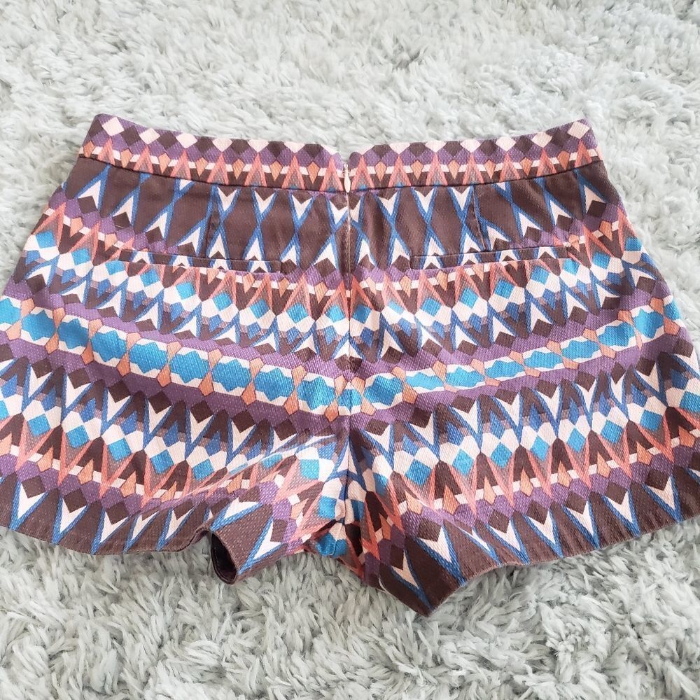 J.CREW Geometric Pattern Shorts - Picture 2 of 12